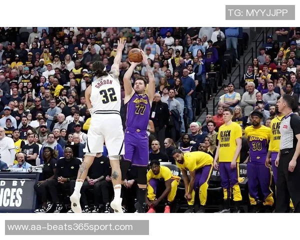 东契奇赞文森特投射能力称其对球队贡献巨大