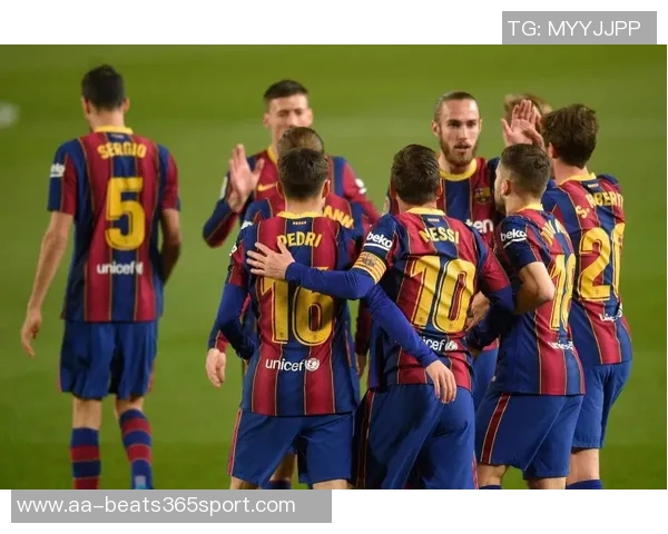 拉波尔塔宣布诺坎普第三层看台下赛季初将可容纳27000名球迷 拉波尔塔宣布诺坎普第三层看台下赛季初将可容纳27000名球迷