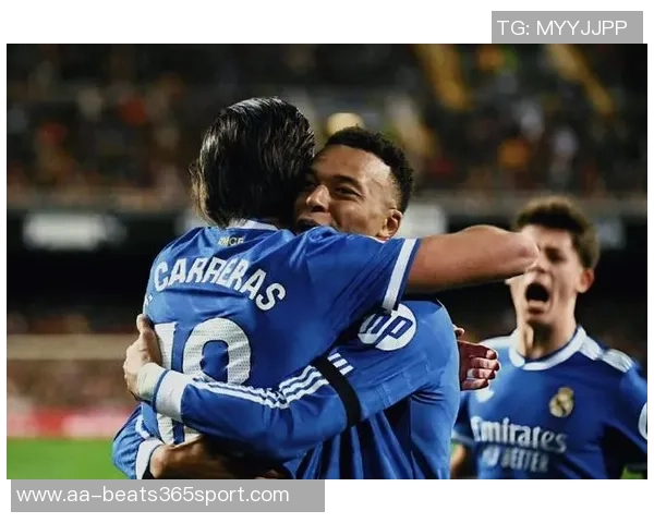 皇马训练照曝光姆巴佩卡雷拉斯与库尔图瓦齐聚备战新赛季